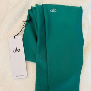 Alo Yoga High Waist Airlift Legging Spruce Green NWT